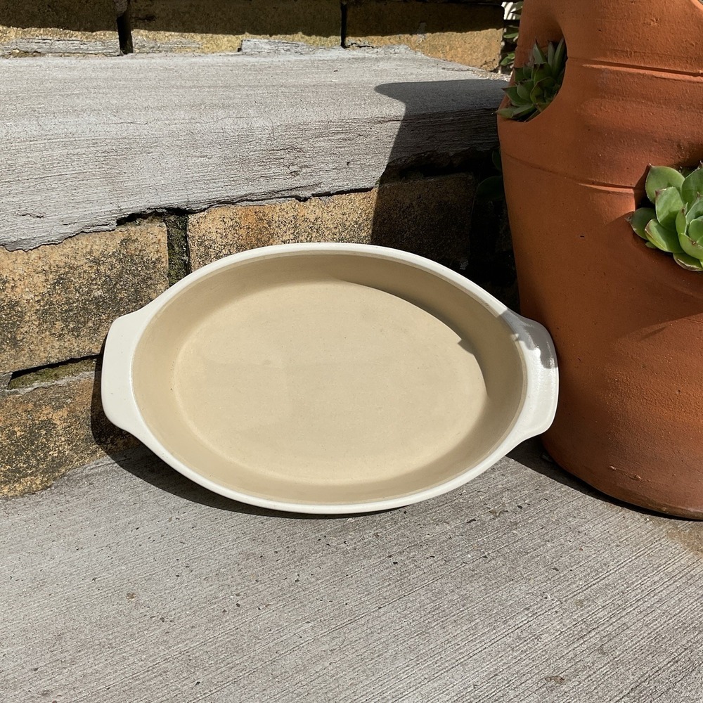 Pampered Chef Small Oval Baking Dish Stoneware 9" x 6" Ivory New Traditions